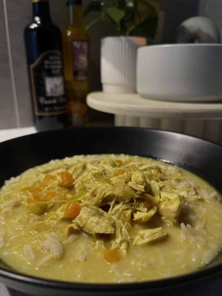 golden tumeric healthy chicken soup with rice