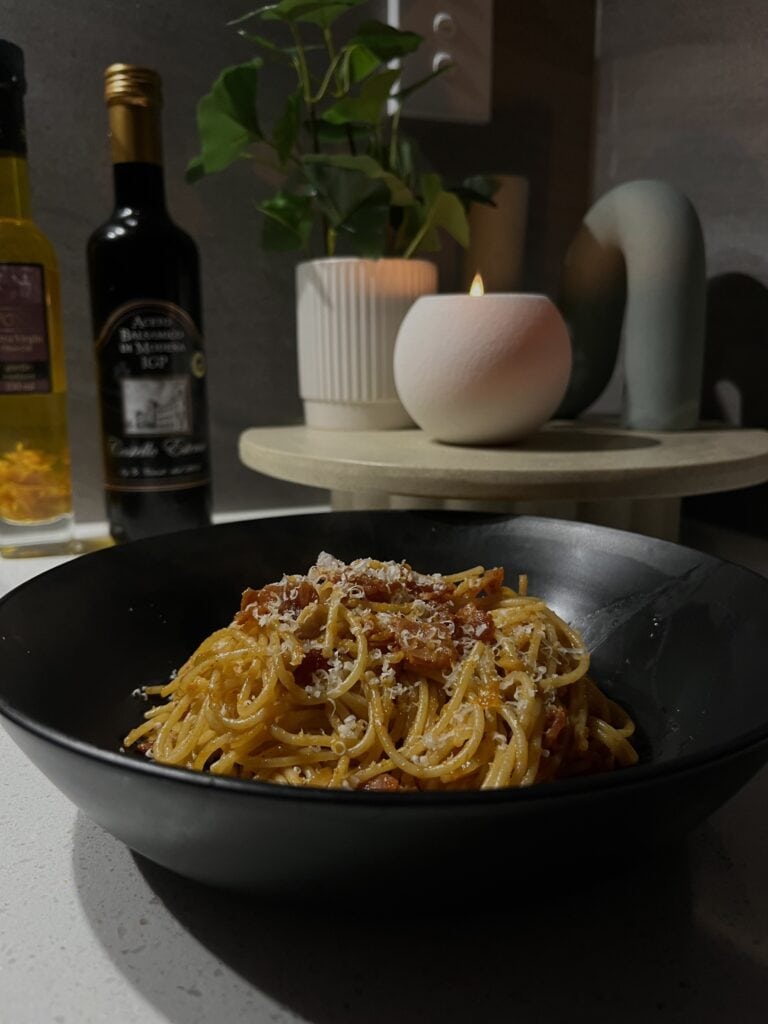 bacon tomato garlic spaghetti pasta with parmesan cheese